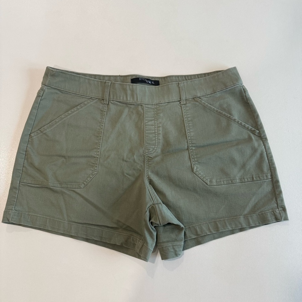 Stitch Star Stretch Pull On Army Green Chino Cargo Shorts Womens Size XL